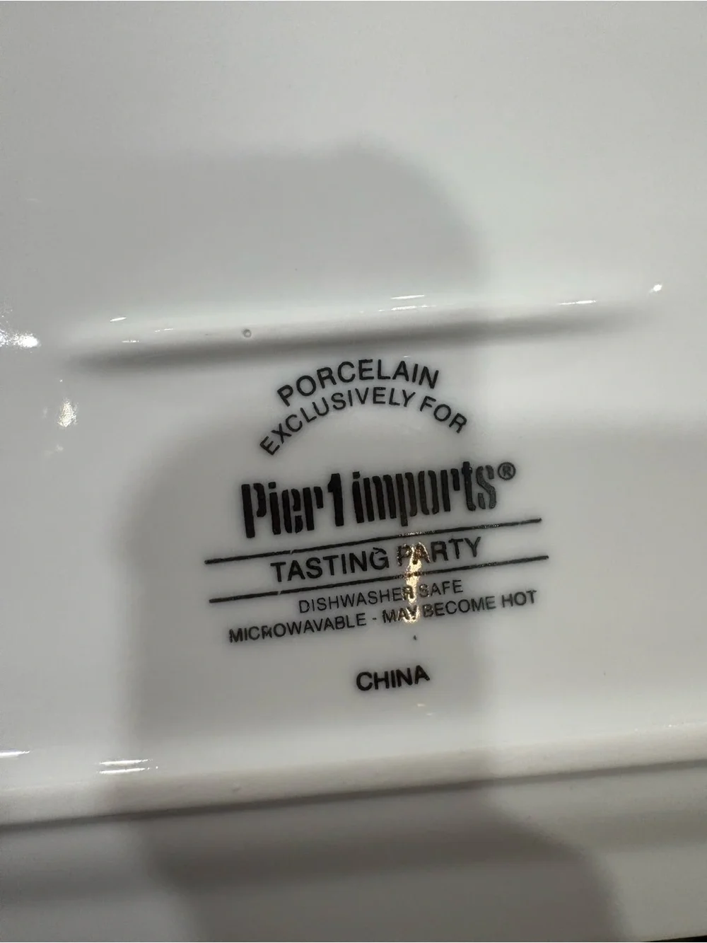 Pier1 White Rectangular Serving Platter - Classic Home Dining, perfect condition